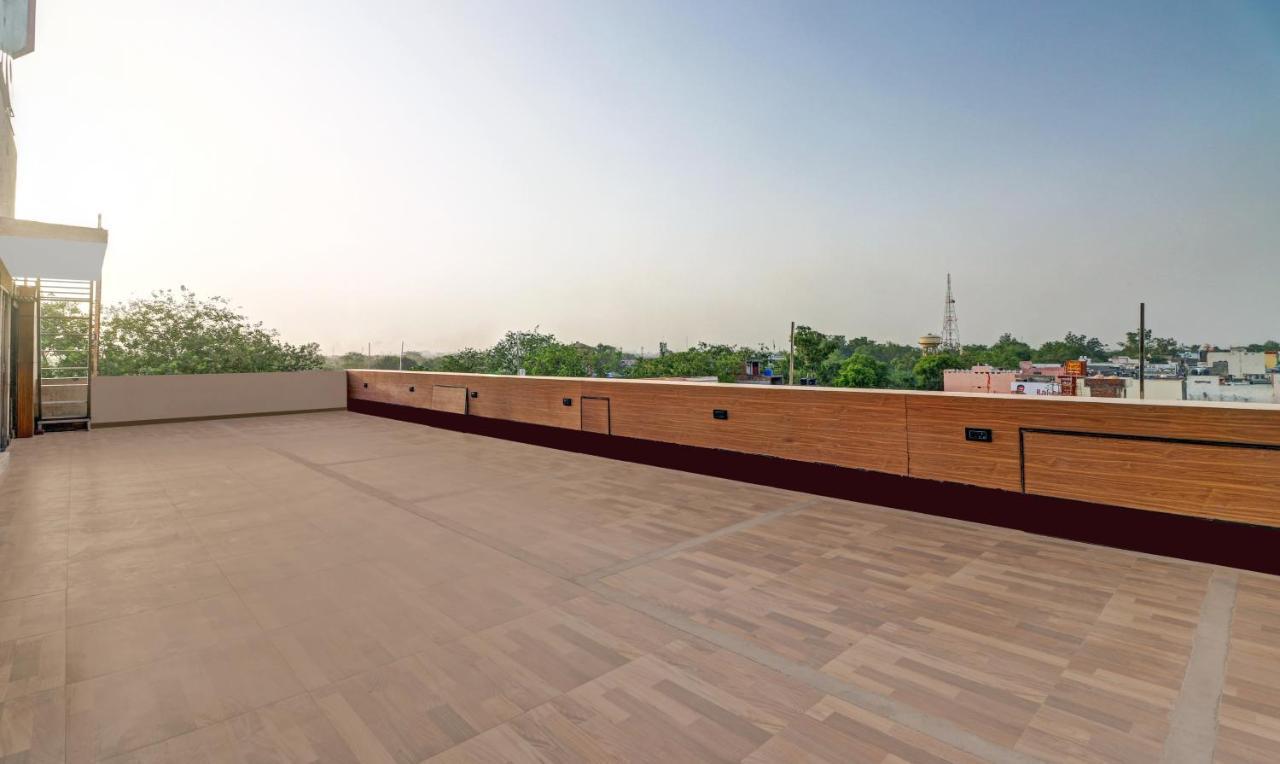Itsy Hotels Anjali Mahal, 500 Mtrs From Mathura Railway Station Exterior foto