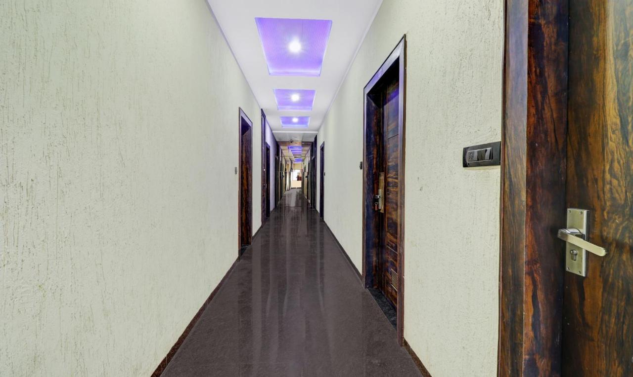 Itsy Hotels Anjali Mahal, 500 Mtrs From Mathura Railway Station Exterior foto