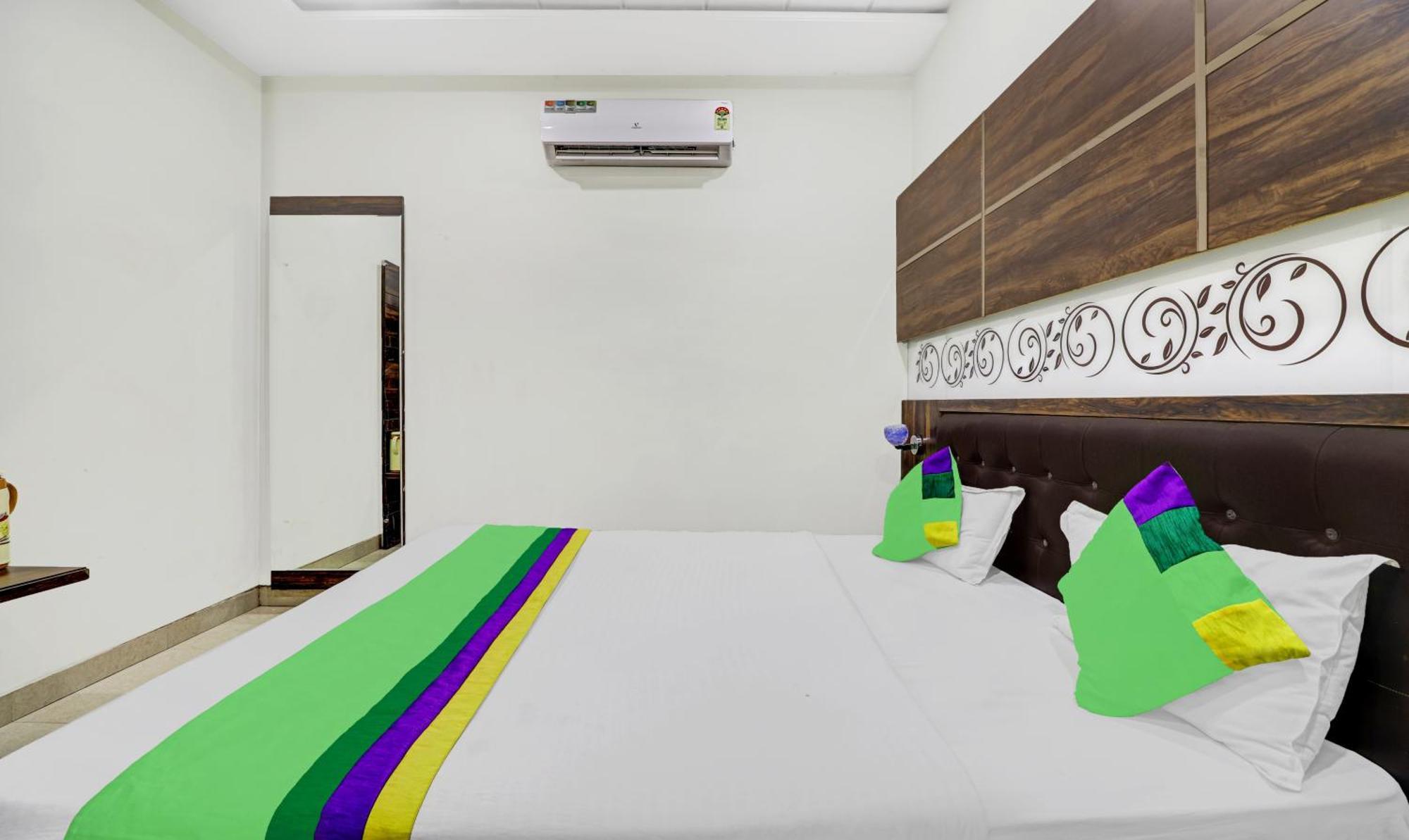 Itsy Hotels Anjali Mahal, 500 Mtrs From Mathura Railway Station Exterior foto